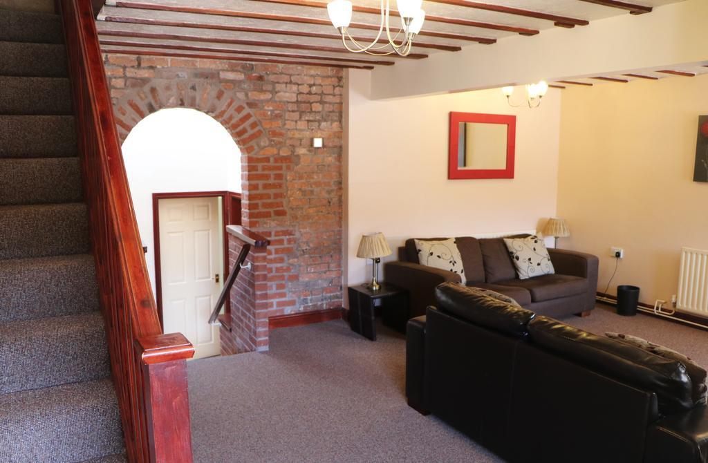 Bank Top Farm Cottages Stoke-on-Trent Extérieur photo